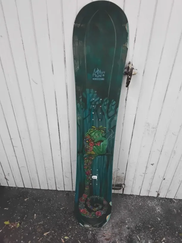 🏂 LTD Muse 144 Snowboard - Green Floral Design🏂 image indicator(4)