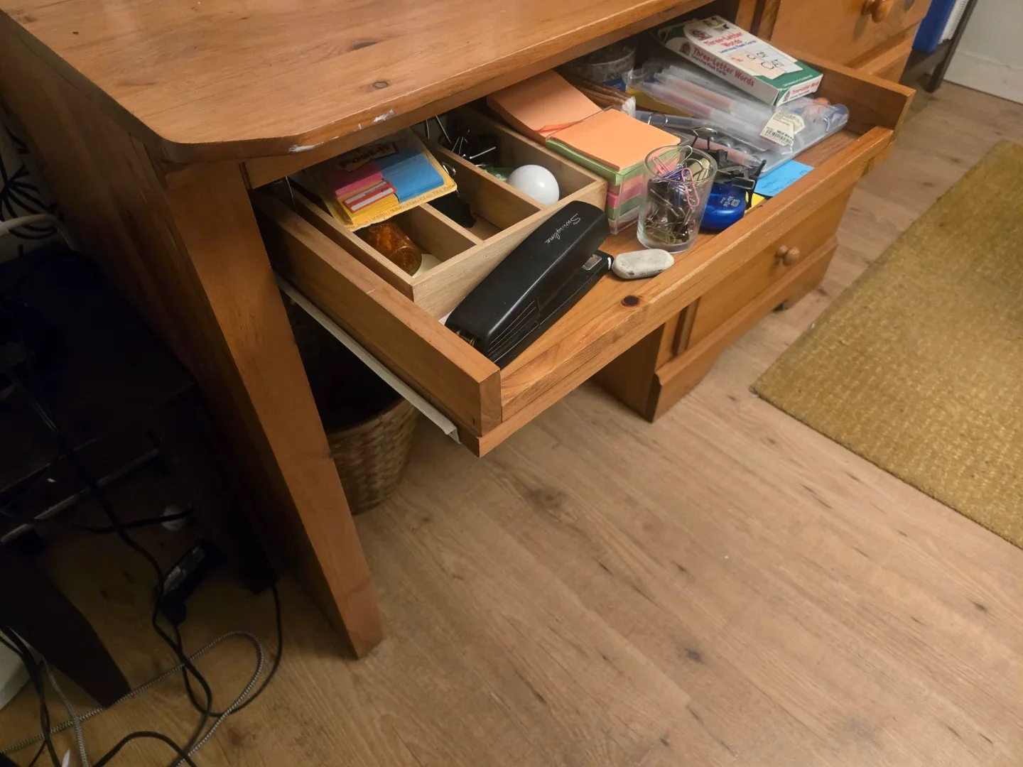 Wooden Desk with Drawers image indicator(4)