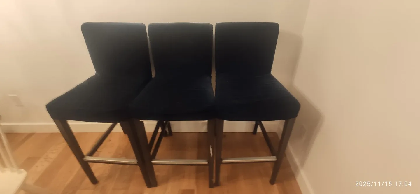 Set of 3 Navy Blue velvet Bar Stools thumbnail