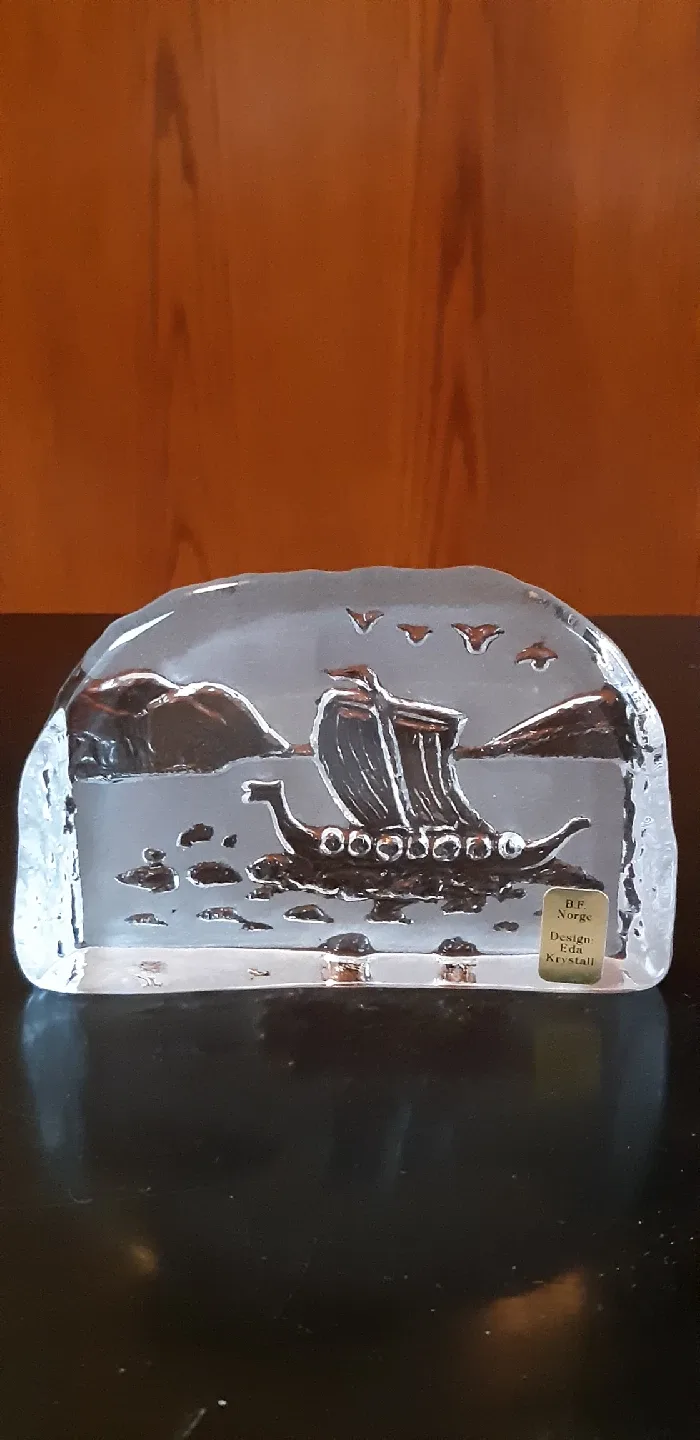 3 Swedish Paperweights image indicator(4)