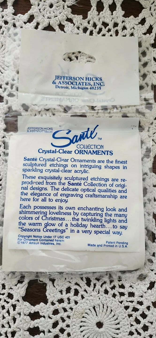 Box of 72 Sealed Santé Crystal-Clear Santa Ornament image indicator(3)