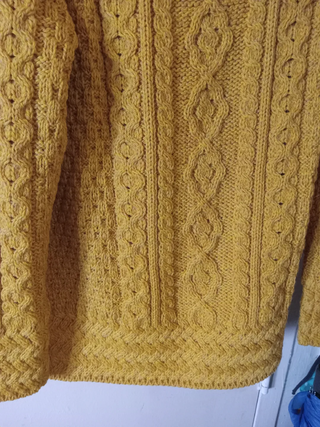 Aran Woollen Mills Cable Knit Sweater image indicator(9)