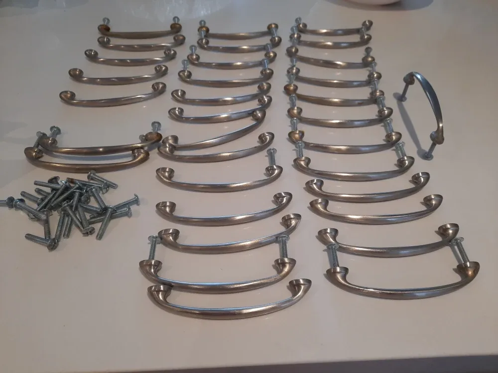 Lot of 33 Drawer Pulls/Handles 4"