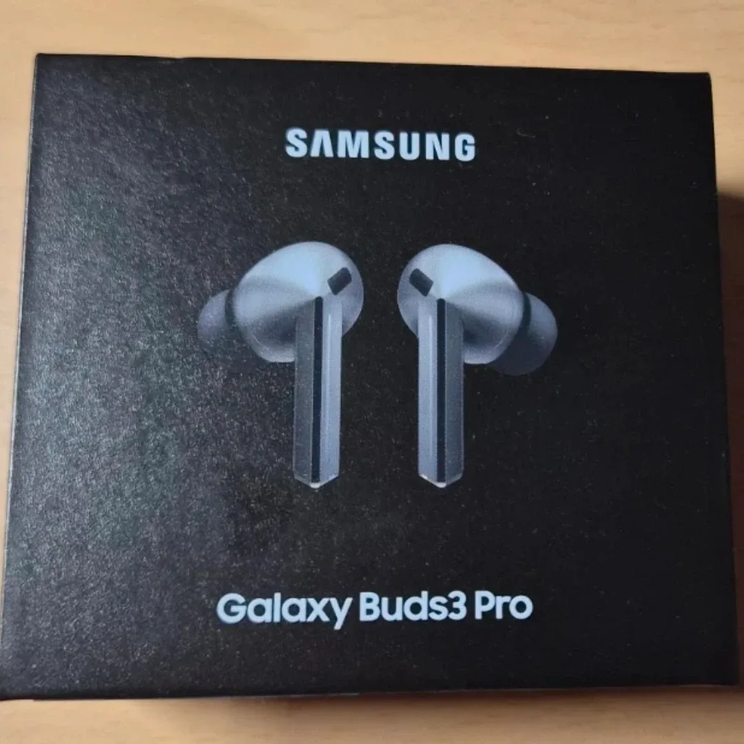New Samsung Galaxy Buds3 Pro - Silver