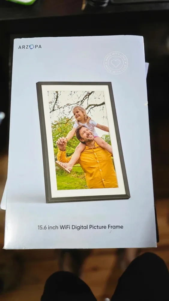 ARZOPA 15.6 inch WiFi Digital Picture Frame - New