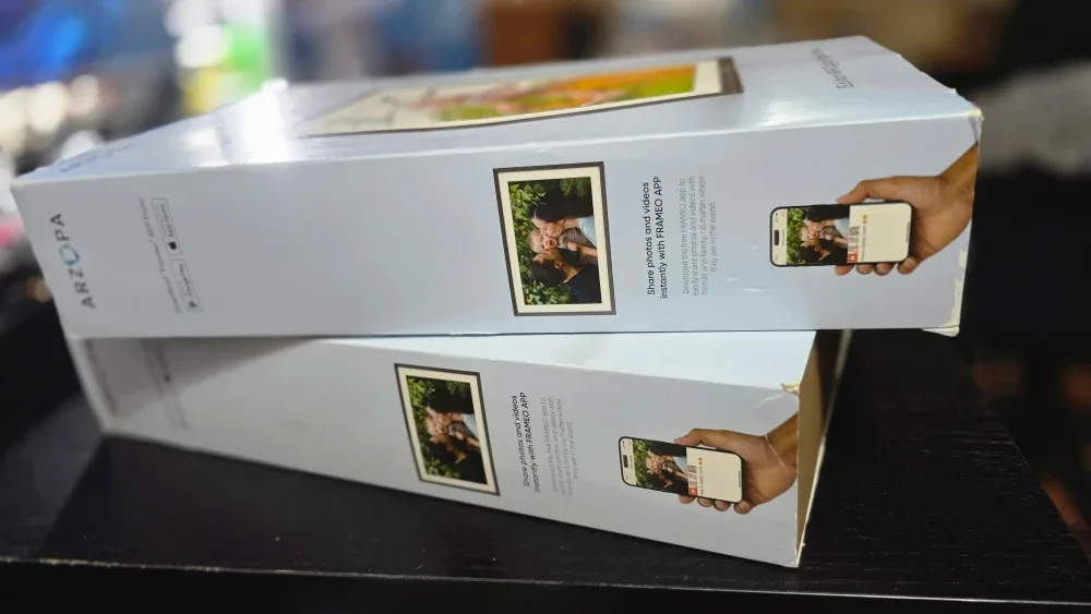 ARZOPA 15.6 inch WiFi Digital Picture Frame - New image indicator(2)