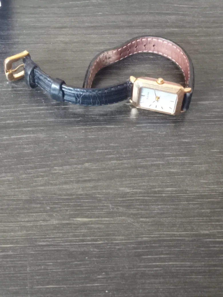 Bulova Quartz Women's Watch image indicator(3)