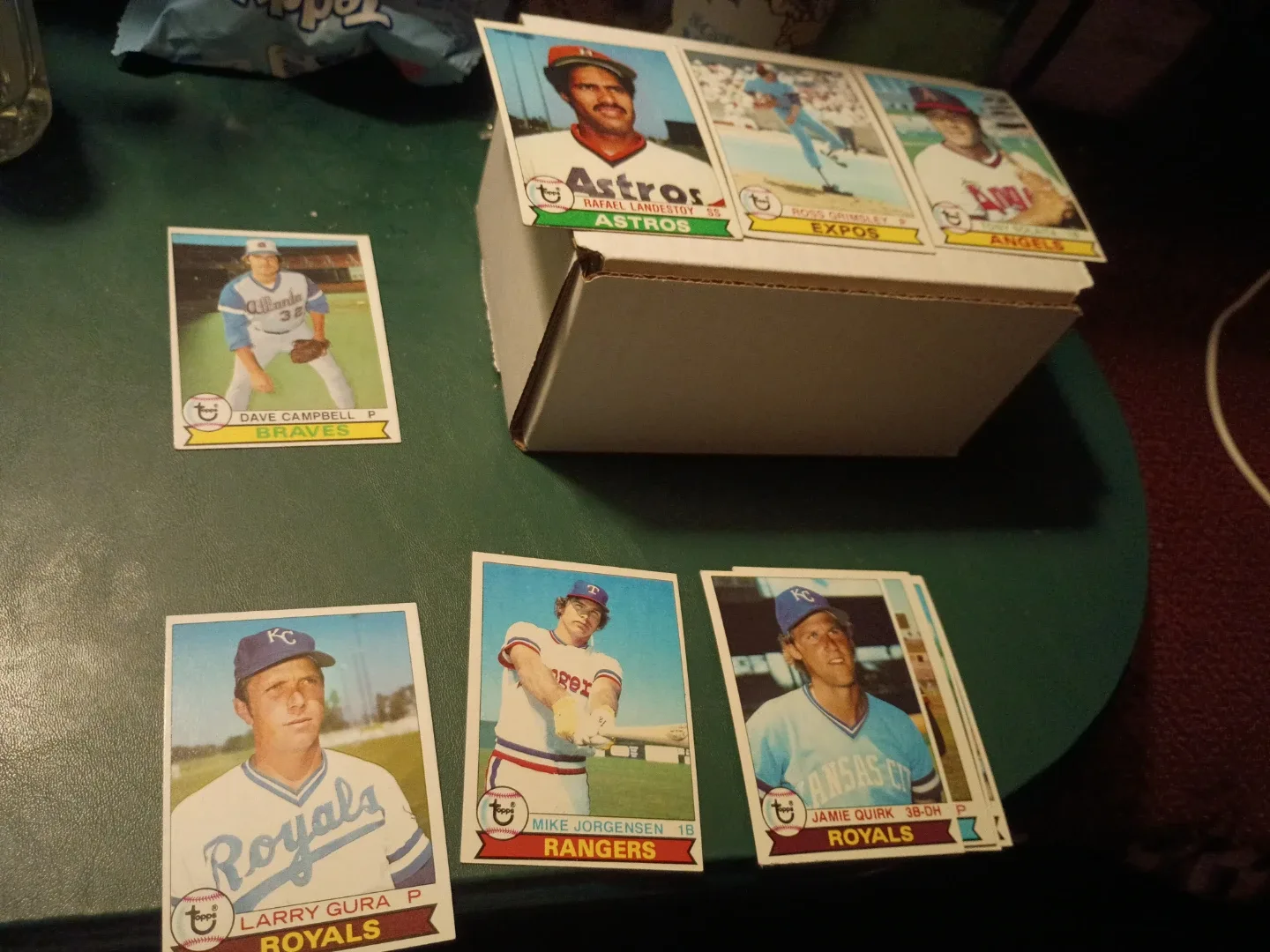 Vintage Baseball Cards Collection image indicator(3)