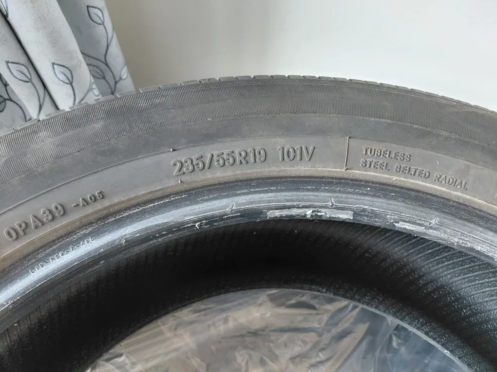 All Season Tires 235/55R19 for Sale image indicator(3)