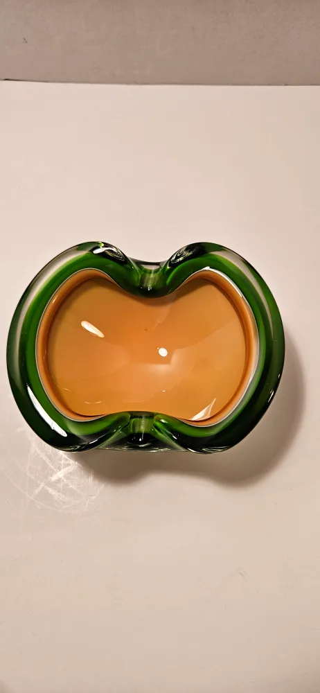 Green & Amber Glass Ashtray image indicator(5)
