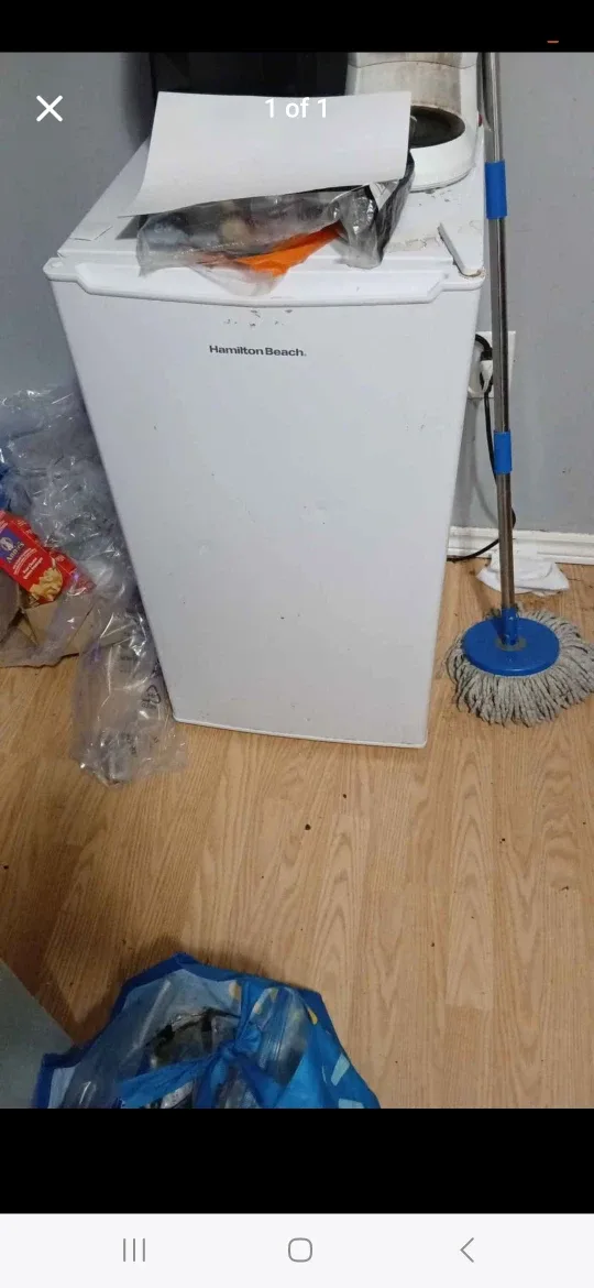 Hamilton Beach White Mini Fridge