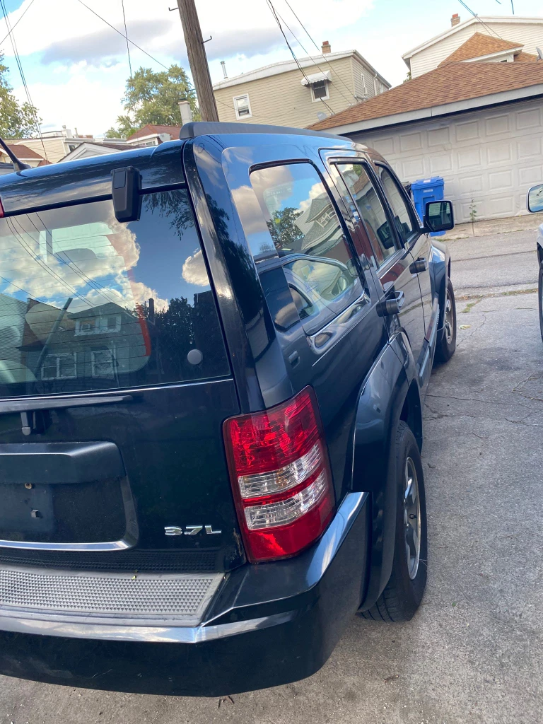 2008 jeep liverty - photo 2
