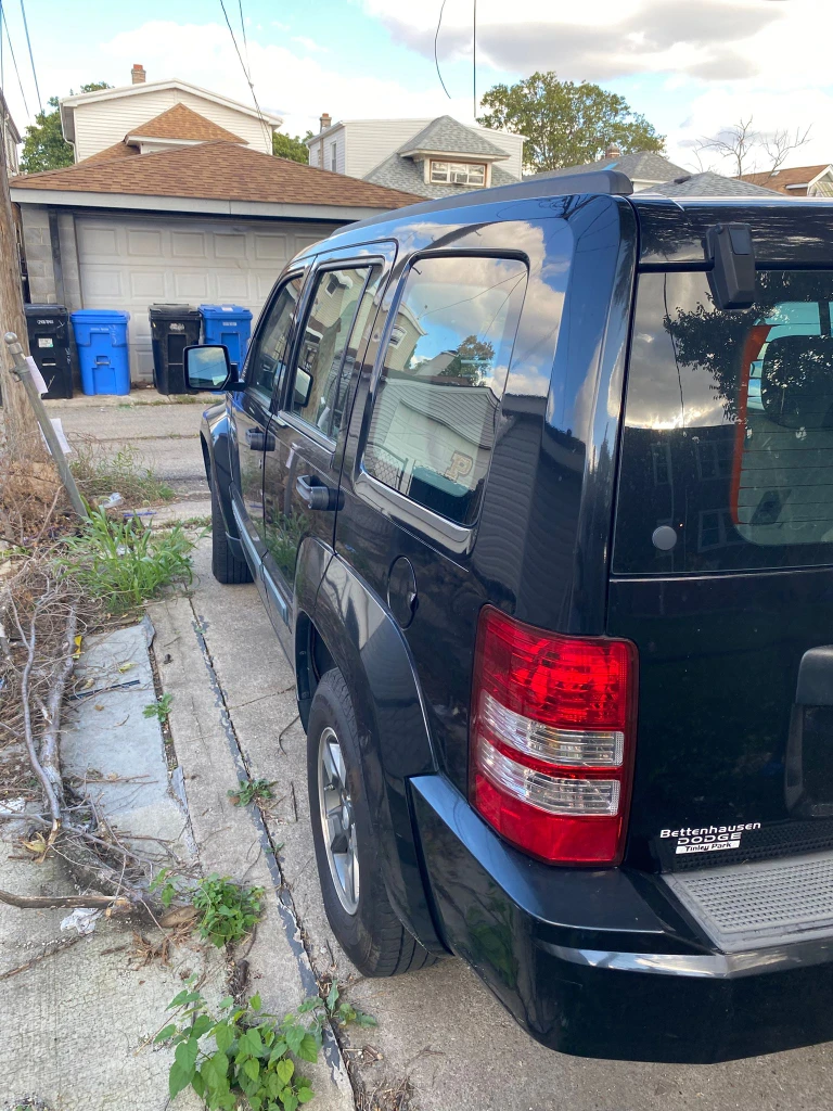 2008 jeep liverty - photo 3