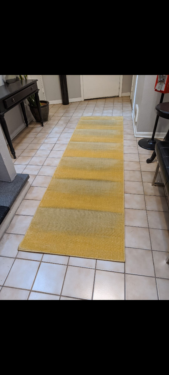 Unique Loom Williamsburg Gold Runner Rug - 2'9" x 9'10"