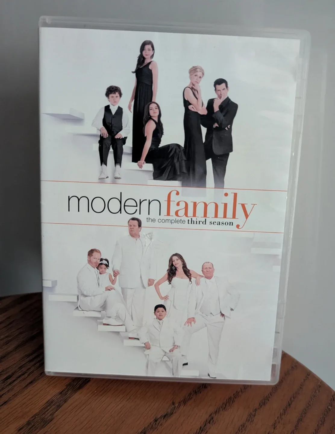 Modern Family: The Complete Third Season DVD set