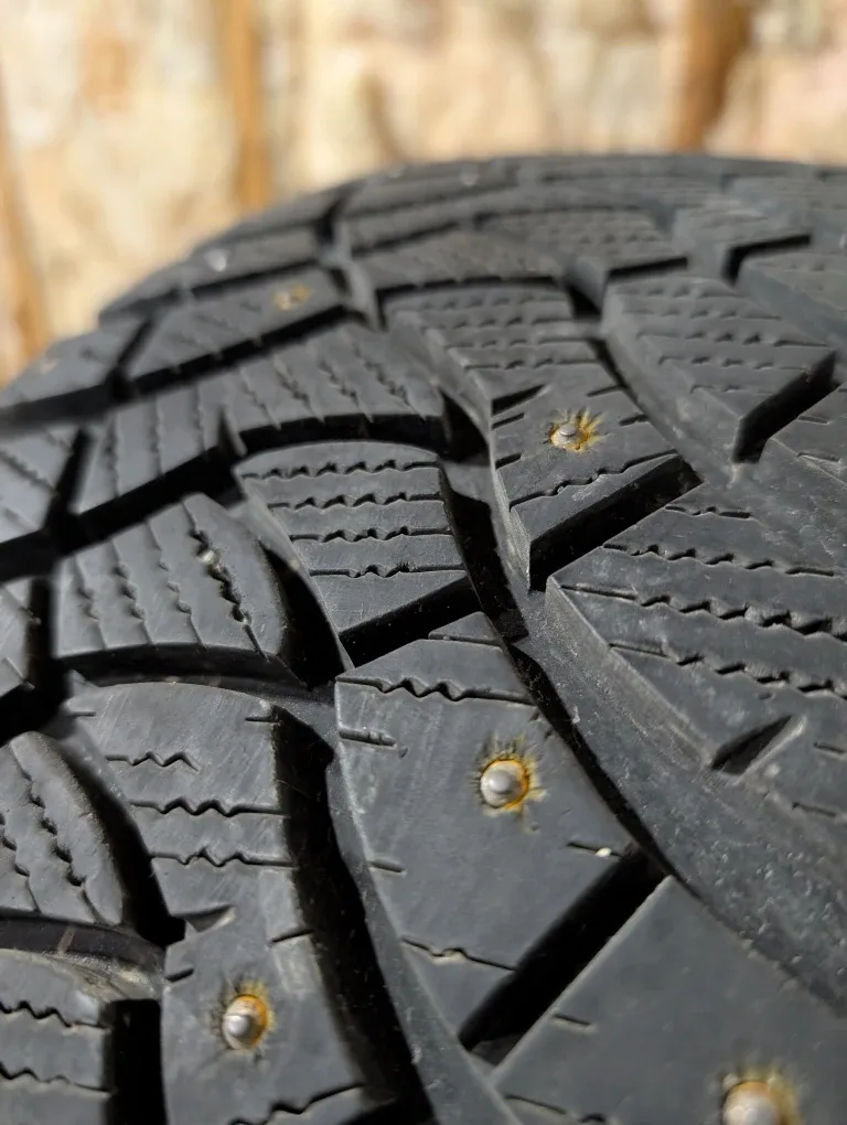 (3)-195/60R15 Studded Winter Tires On Steel Rims 5x114.3 image indicator(4)