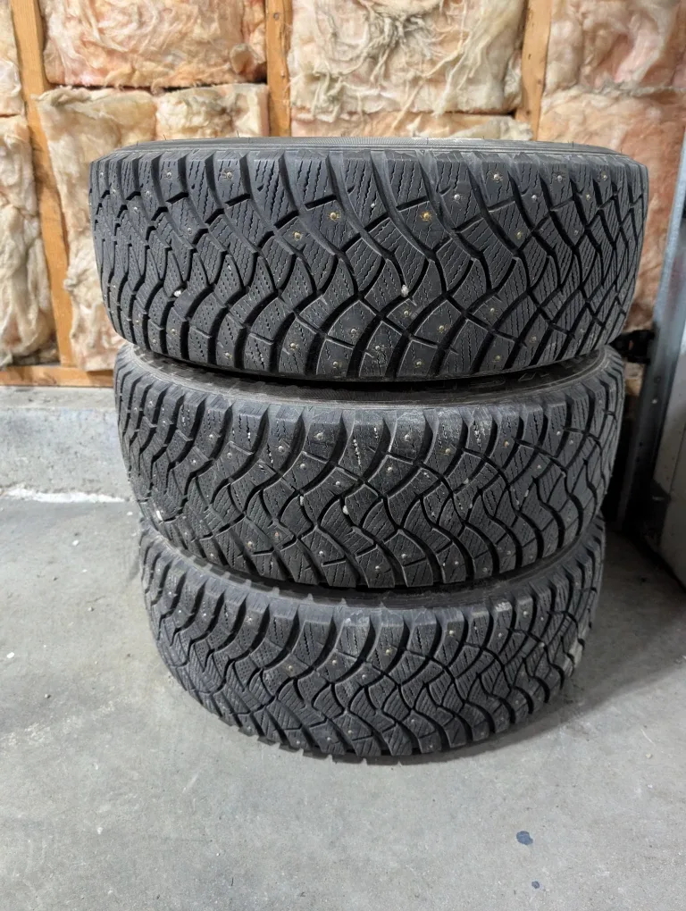 (3)-195/60R15 Studded Winter Tires On Steel Rims 5x114.3 image indicator(6)