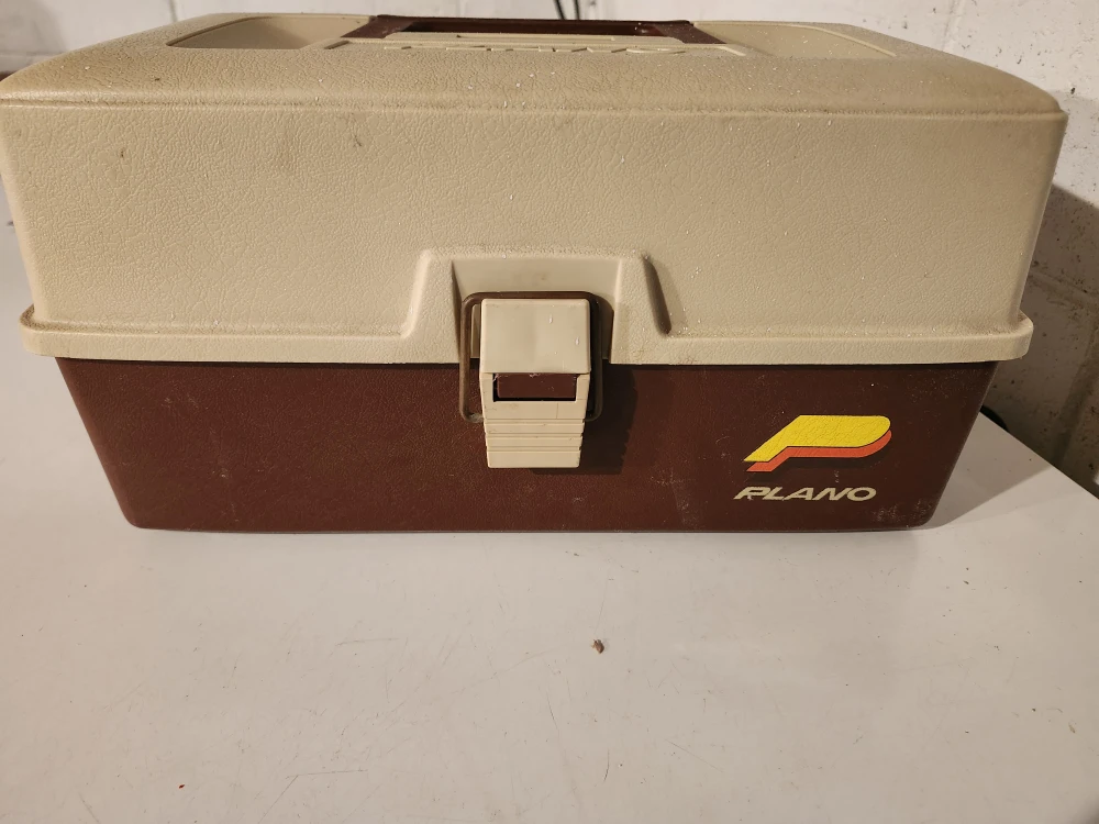 Plano tackle box, with lures & more - photo 2
