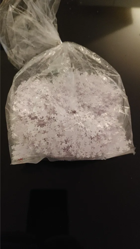 Snowflake Confetti - Party Decorations