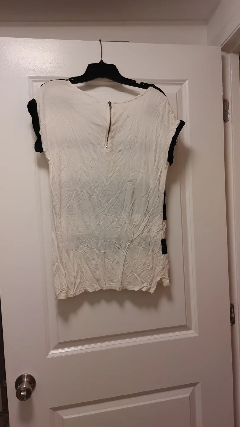 Women's Top - Size Small image indicator(7)