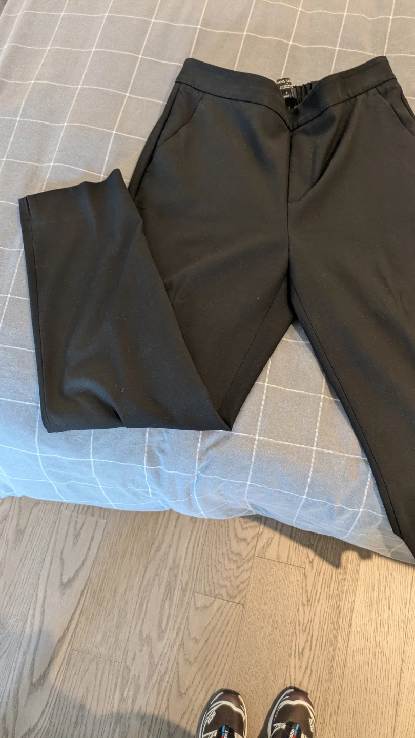 Banana Republic Hayden Pant - Size 8 - photo 2