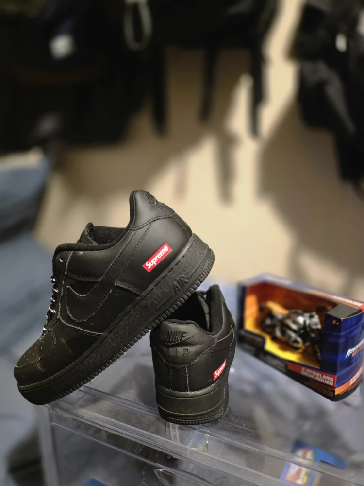 Nike Air Force 1 Supreme Black US 8.5 - photo 3