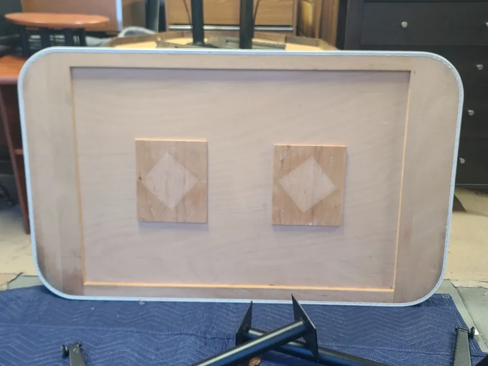 Rectangular Table with Black Legs image indicator(4)