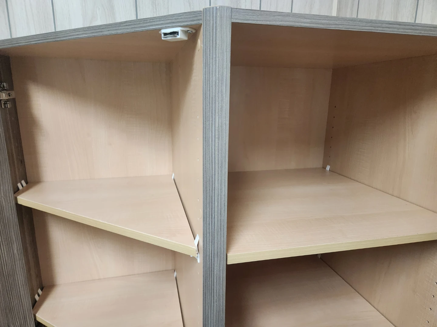 Corner Cabinet - Gray Wood Grain Finish - photo 3