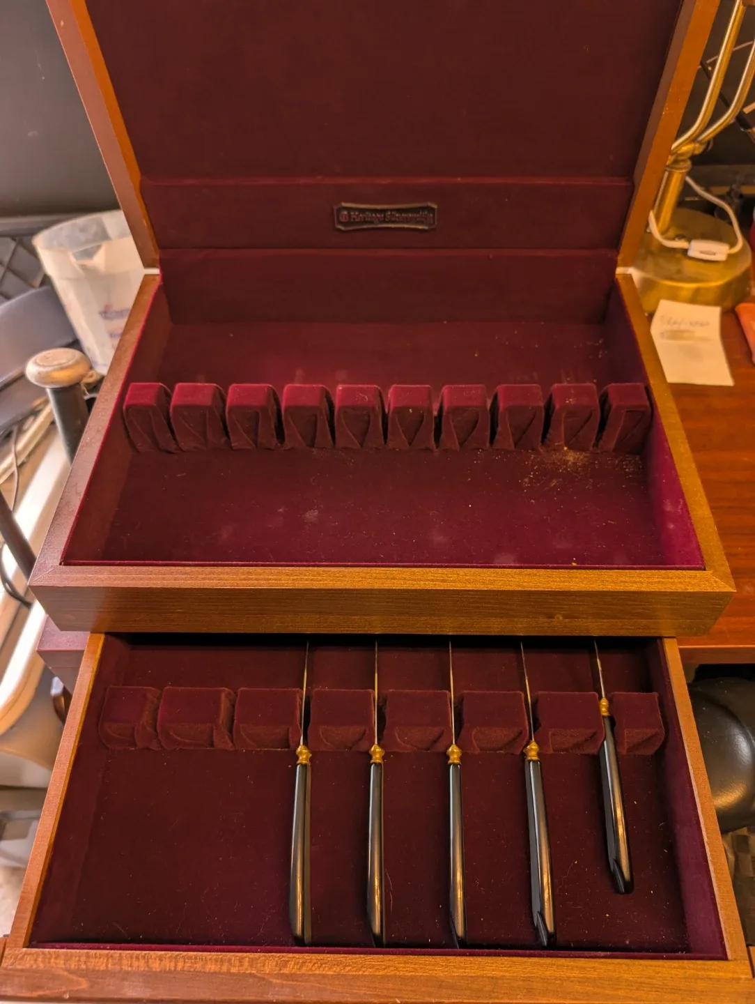 Heritage Silversmiths Flatware Storage Chest image indicator(2)