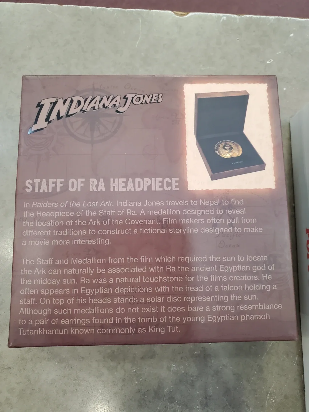 Disney Indiana Jones Staff of Ra Headpiece replica image indicator(6)