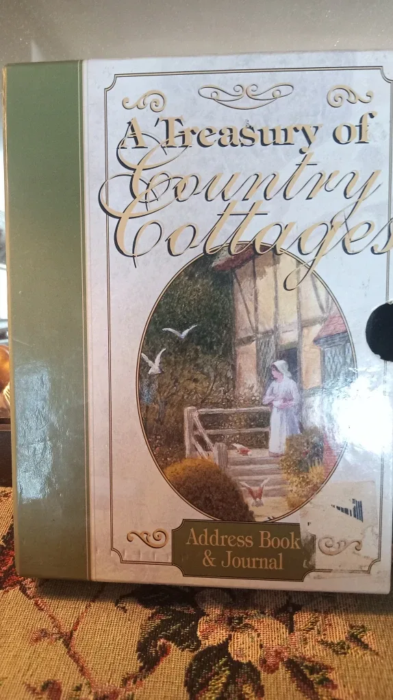 A Treasury of Country Cottages Journal