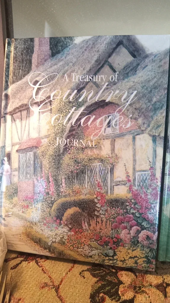 A Treasury of Country Cottages Journal image indicator(2)