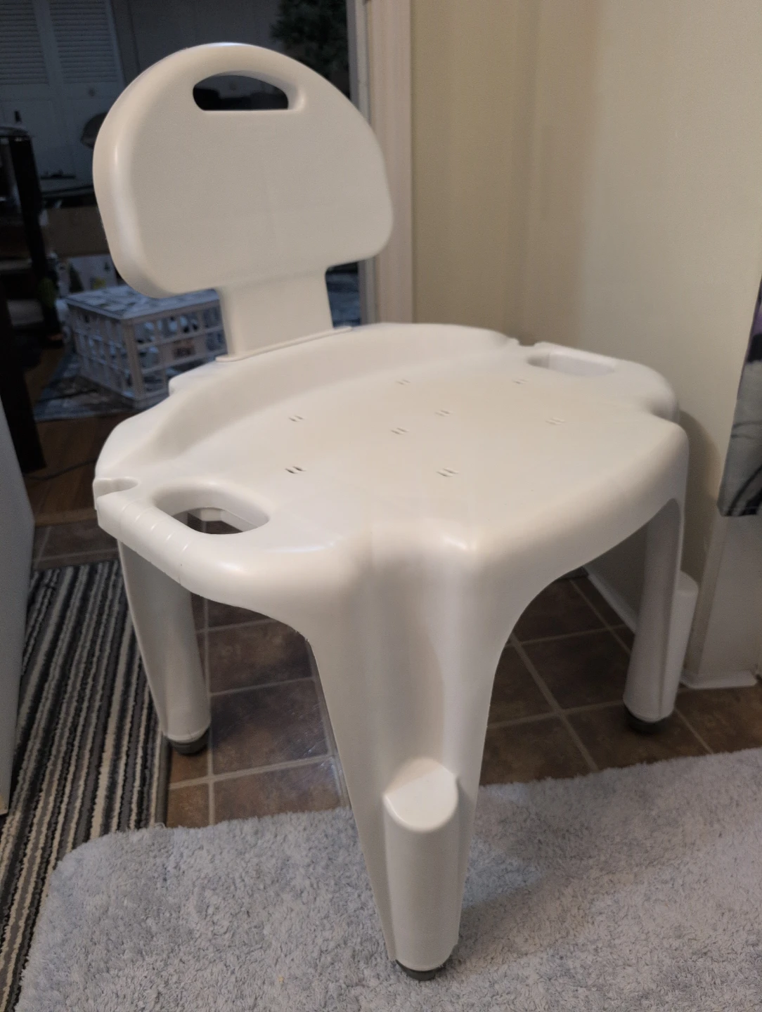 Lge White Shower /lge tub Chair with adjustable Legs & Backrest - photo 4