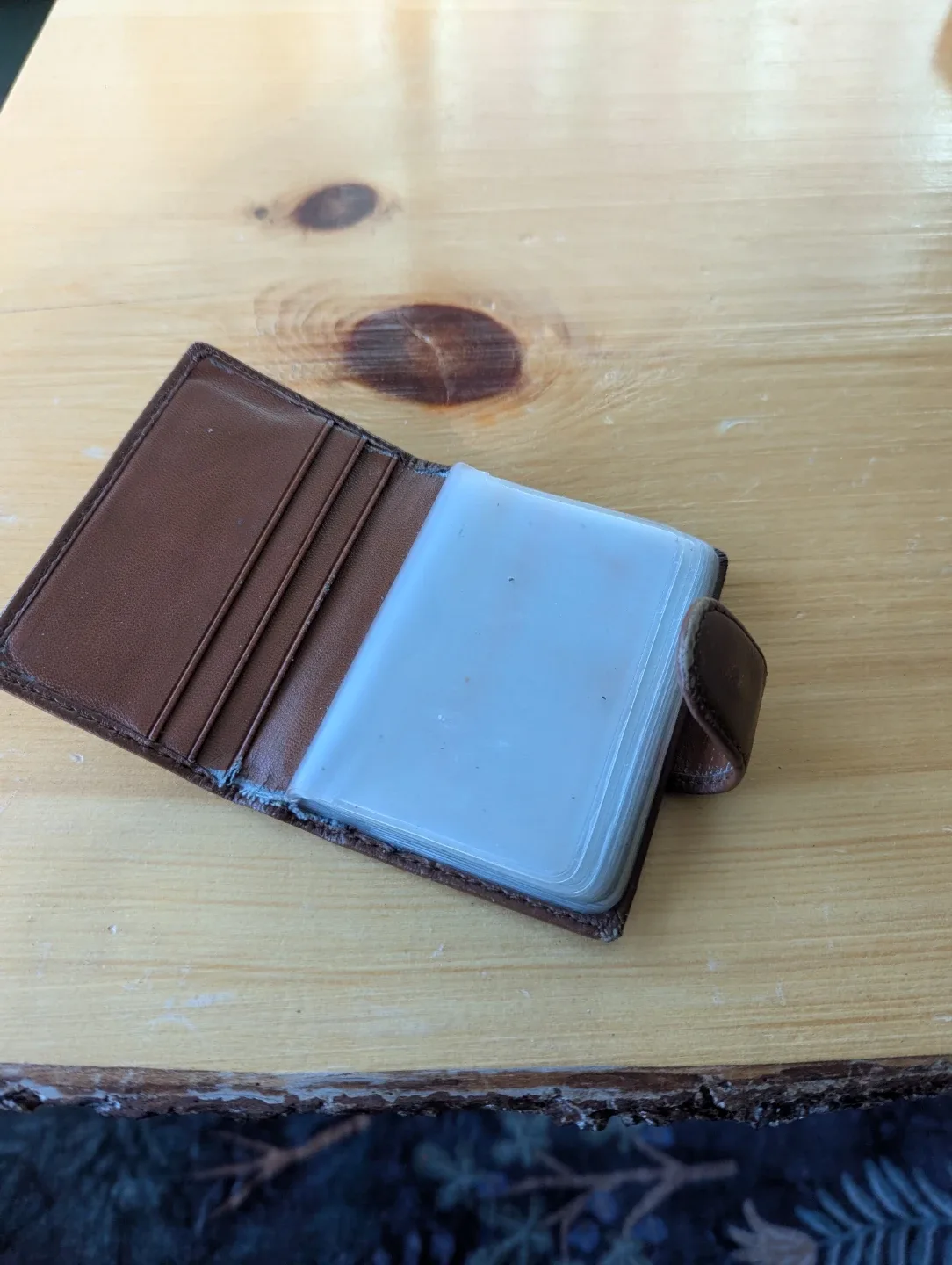 Roots Brown Leather Wallet image indicator(2)