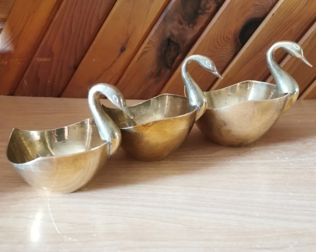 Vintage Brass Nesting Swan Bowls image indicator(2)