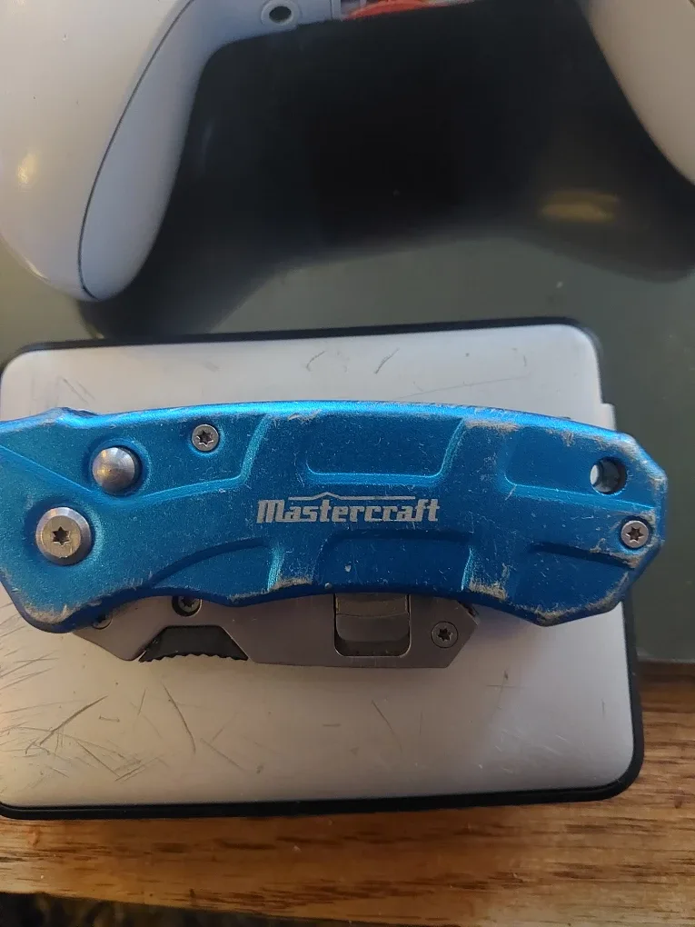 Mastercraft Blue Folding Utility Knife