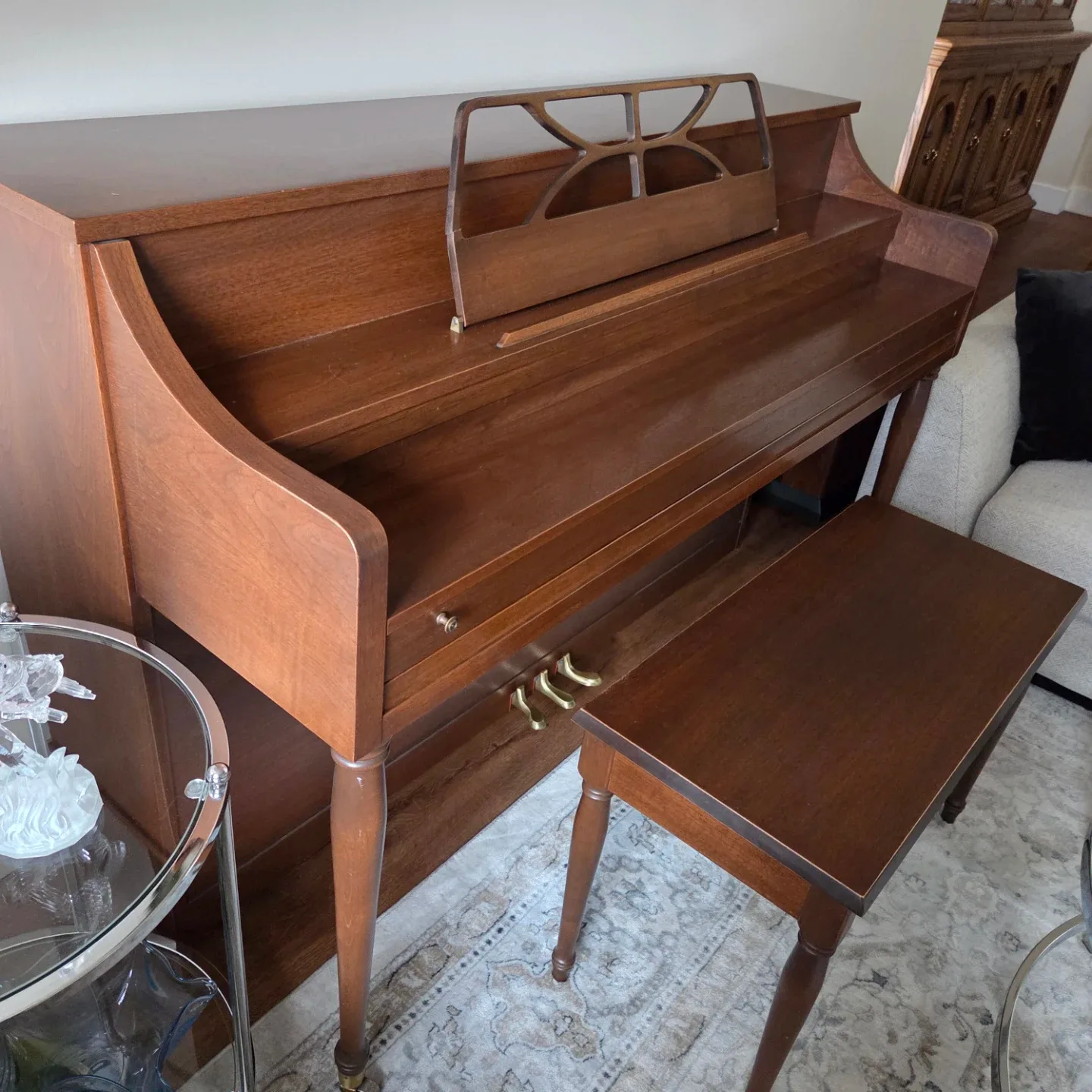 Mendelssohn Piano with Bench image indicator(3)