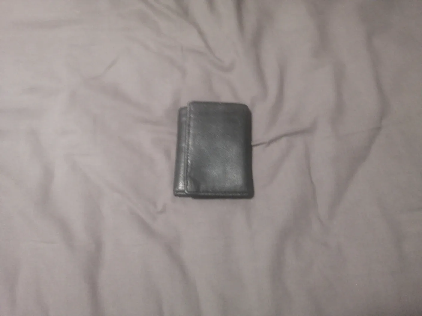 Leather Trifold Wallet image indicator(2)