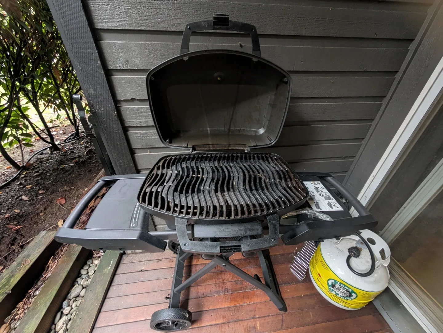 Napoleon Travel Pro Phantom Edition - Like New (Used 2x!) 🥕