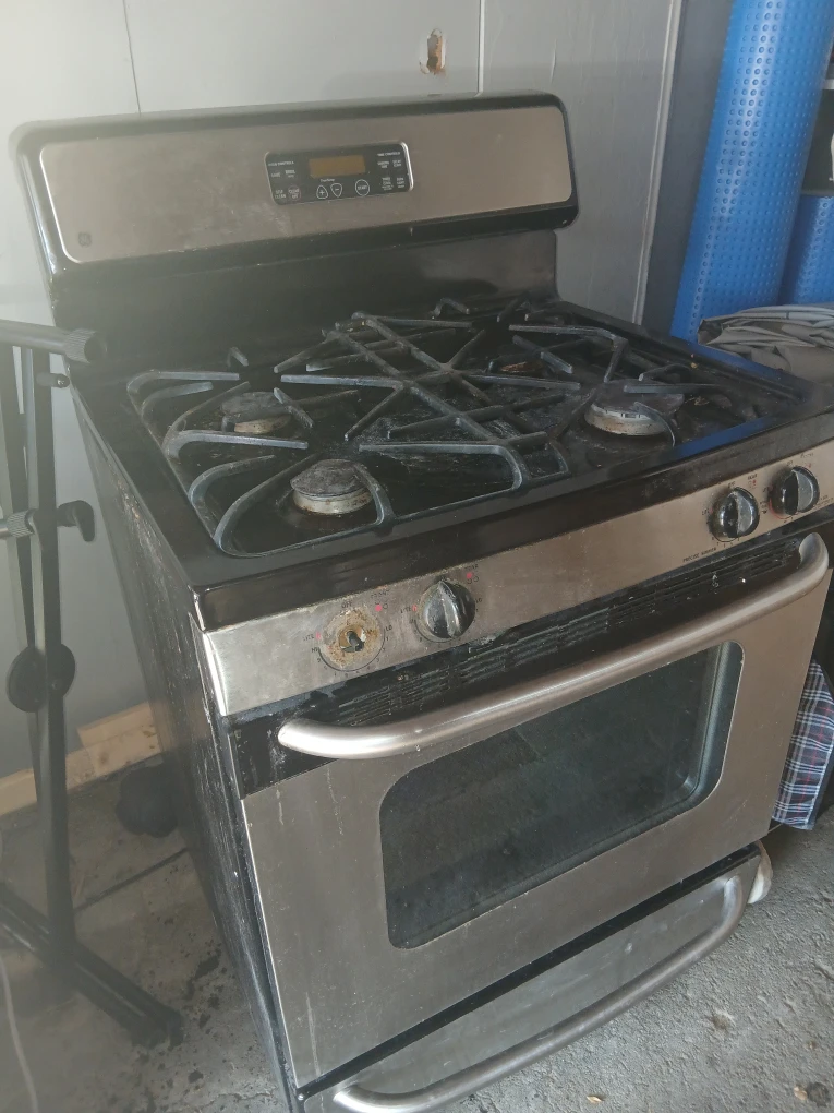GE Gas Range Stove
