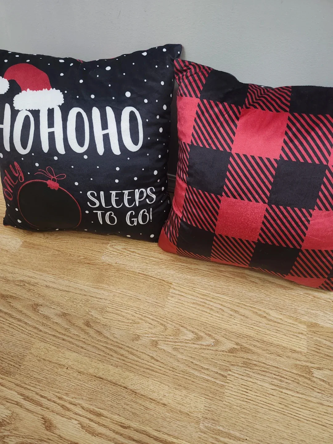 Brand New Christmas Pillows With Chalk Write on Countdown image indicator(5)