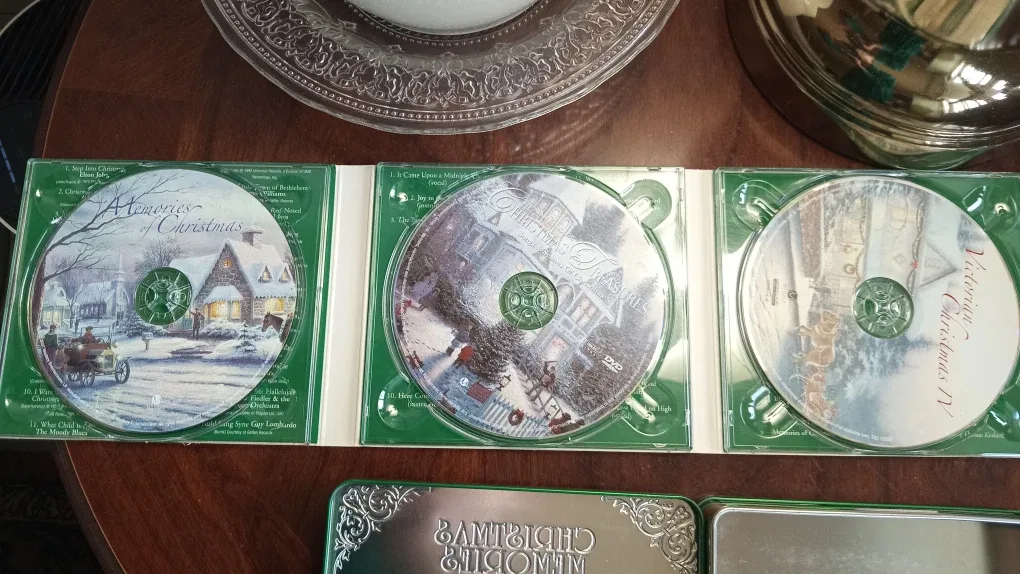 Thomas Kinkade Christmas Memories CD Set image indicator(3)