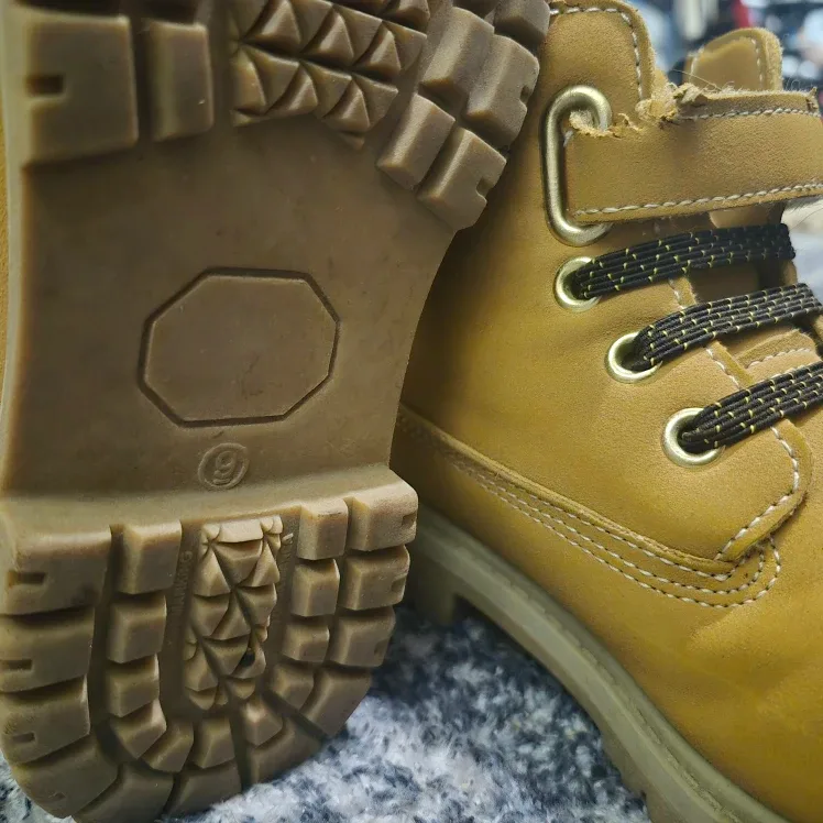 Kids' Assorted Shoes & Boots image indicator(2)