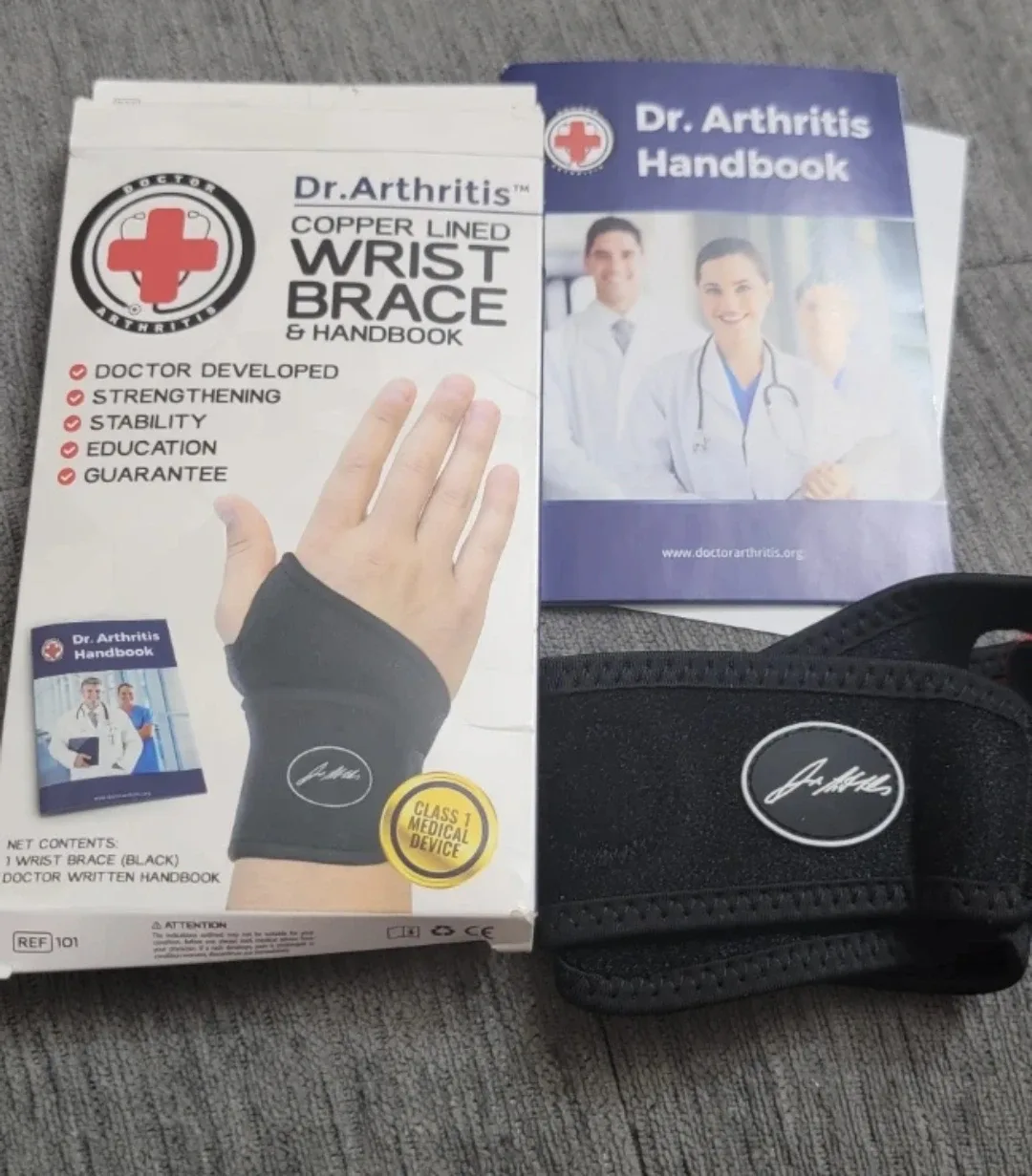 Dr. Arthritis Copper Lined Wrist Brace (Black) thumbnail