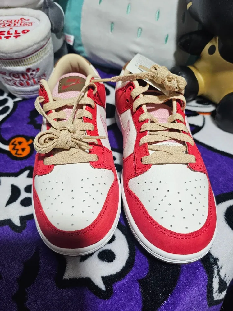 Nike Dunk Low Rose Whisper Shoes image indicator(2)