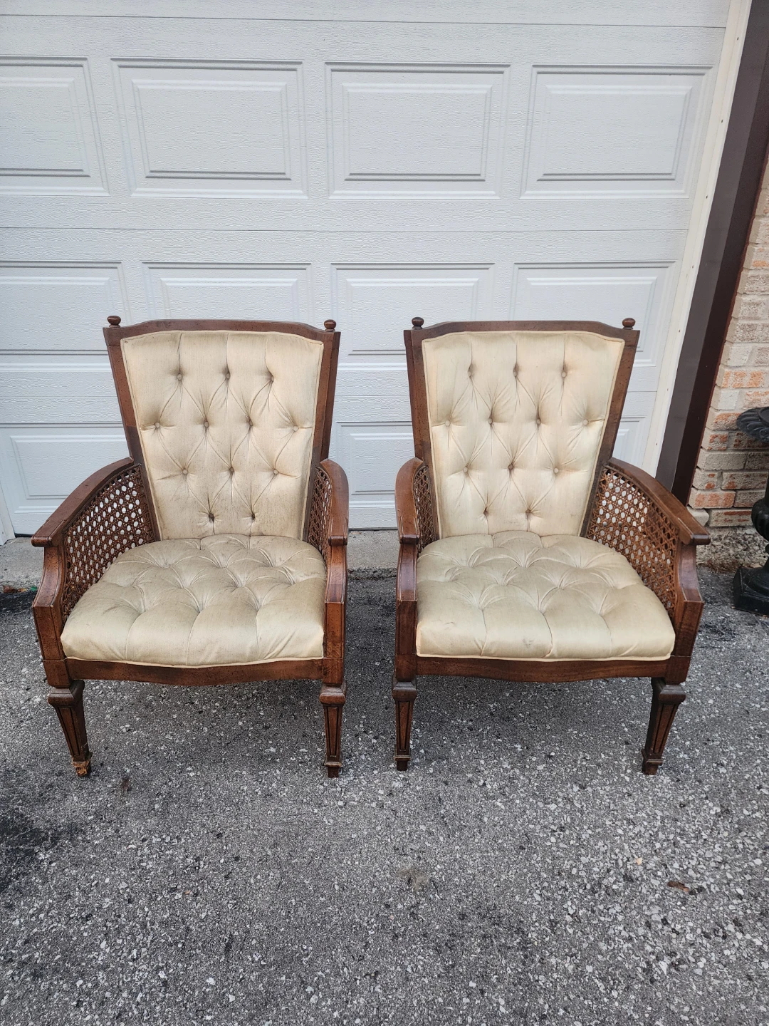 Sitting Room Chairs