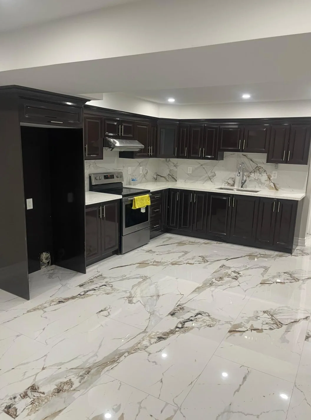 Basement for rent image indicator(6)