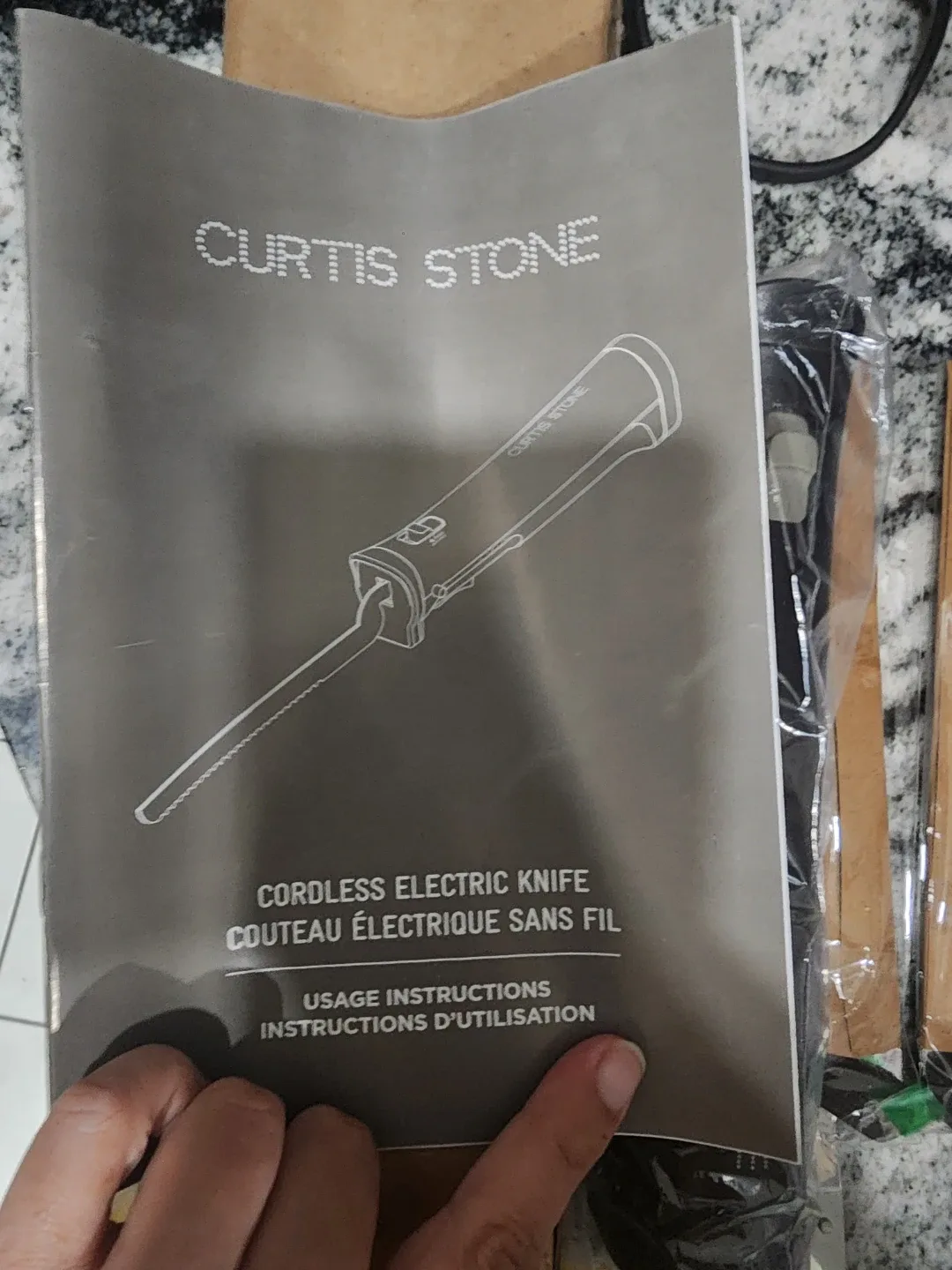 New Curtis Stone Cordless Electric Carving Knife Set