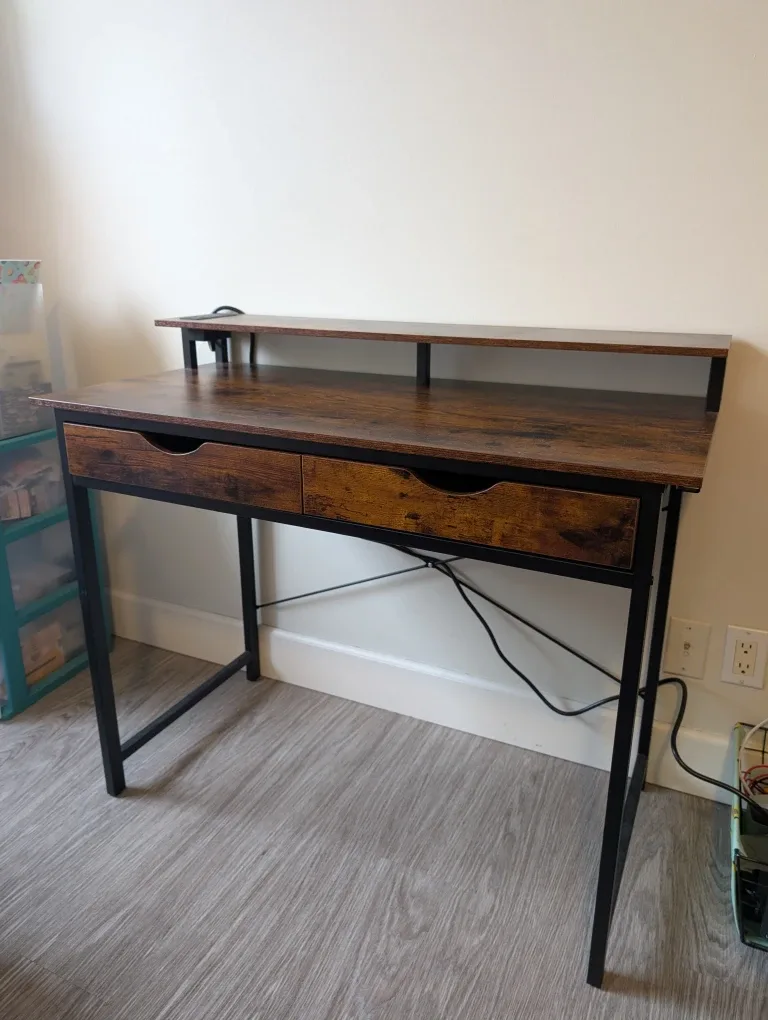 Desk for sale image indicator(2)