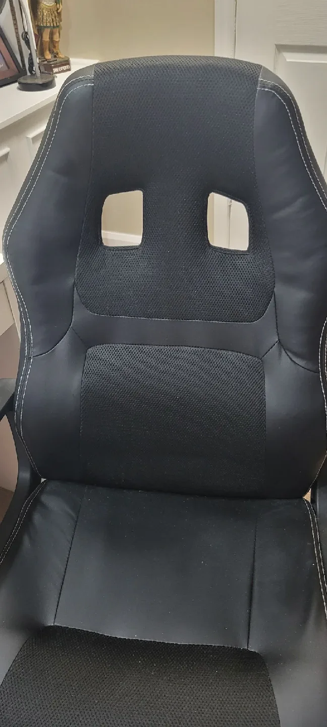 Black Gaming Chair image indicator(3)